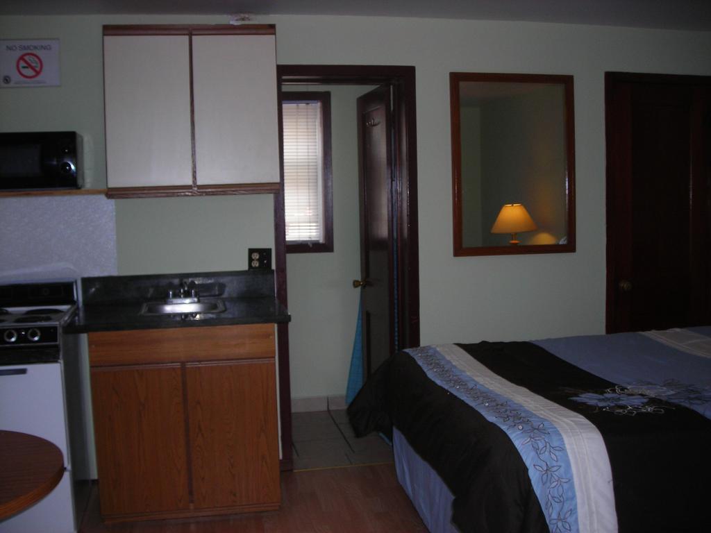 ويسكونسن الوديان Deer Trail Motel الغرفة الصورة