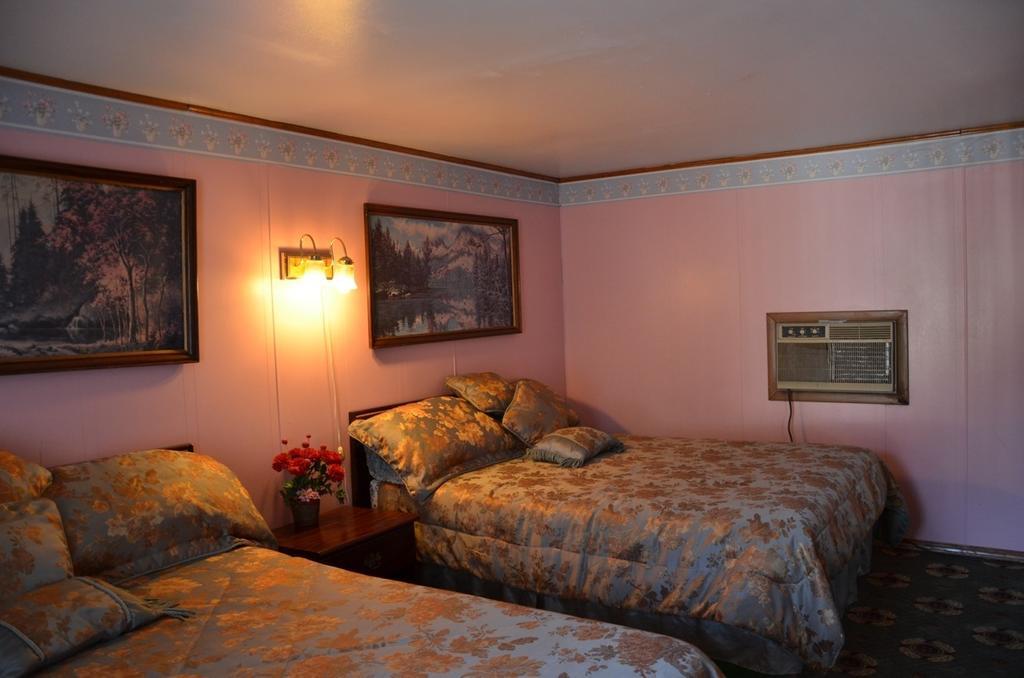 ويسكونسن الوديان Deer Trail Motel الغرفة الصورة